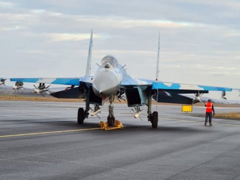 Sürgősségi leszállást hajtott végre egy ukrán katonai repülőgép Bákóban