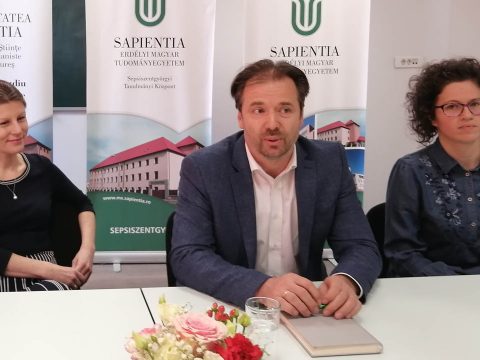 A nehezebb utat választották