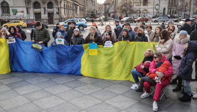 Az ukrajnai háború ellen tüntettek vasárnap Bukarestben