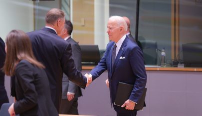 Iohannis: egyetlen jel sem utal arra, hogy Oroszországnak Ukrajnán kívül más célpontjai is lennének