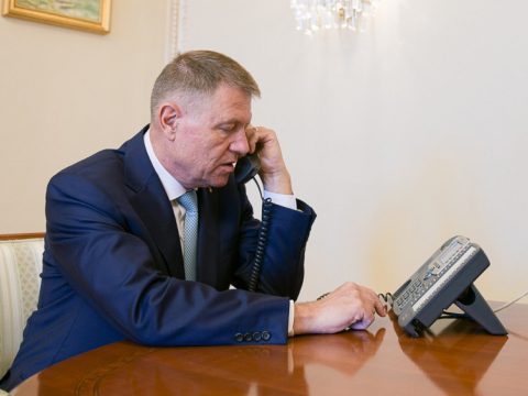 Volodimir Zelenszkij ukrán elnökkel beszélt telefonon Klaus Iohannis