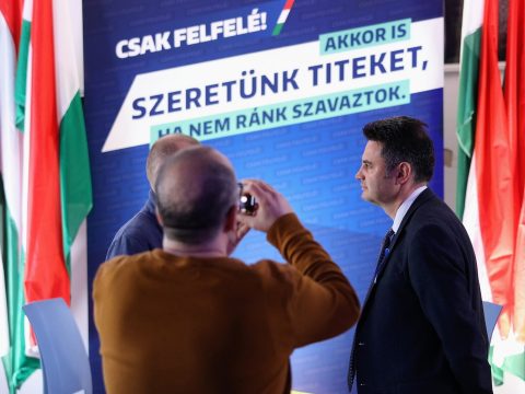 Márki-Zay Péter Kolozsváron: akkor is szeretünk titeket, ha nem ránk szavaztok