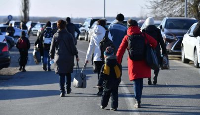 Csökkenni kezdett a Romániába érkező ukrajnai menekültek száma