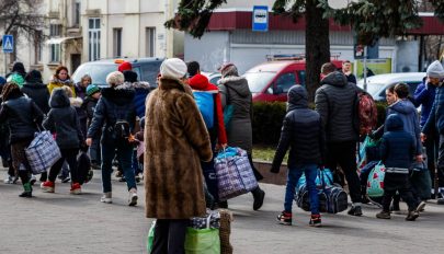 A kormány 45 millió lejt utal ki az ukrajnai menekülteket elszállásoló polgárok költségeinek fedezésére
