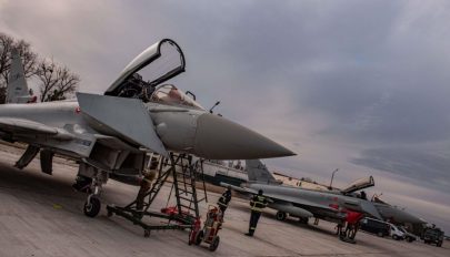 Olaszország újabb négy vadászgépet helyezett át Romániába