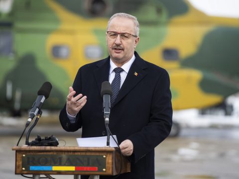 Védelmi miniszter: mintegy ötezer külföldi katona fog állomásozni Romániában