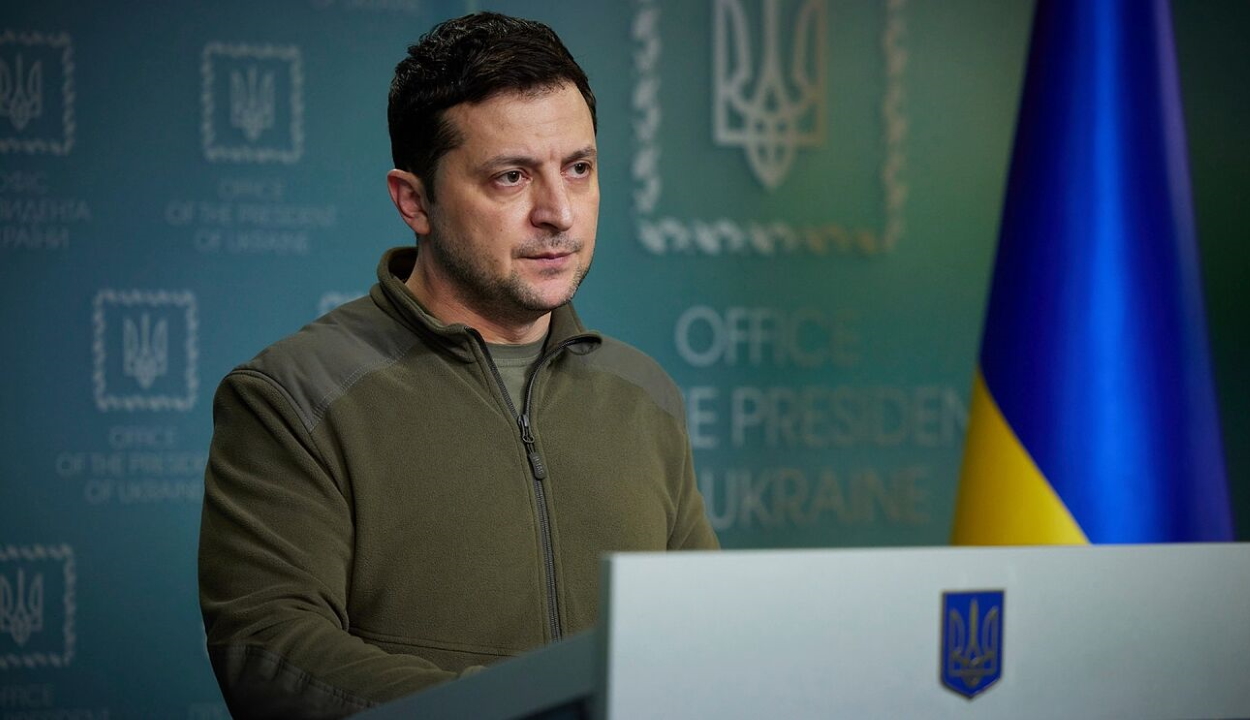 Zelenszkij: az már győzelem, ha Ukrajna megőrzi a nyílt háború előtti területét