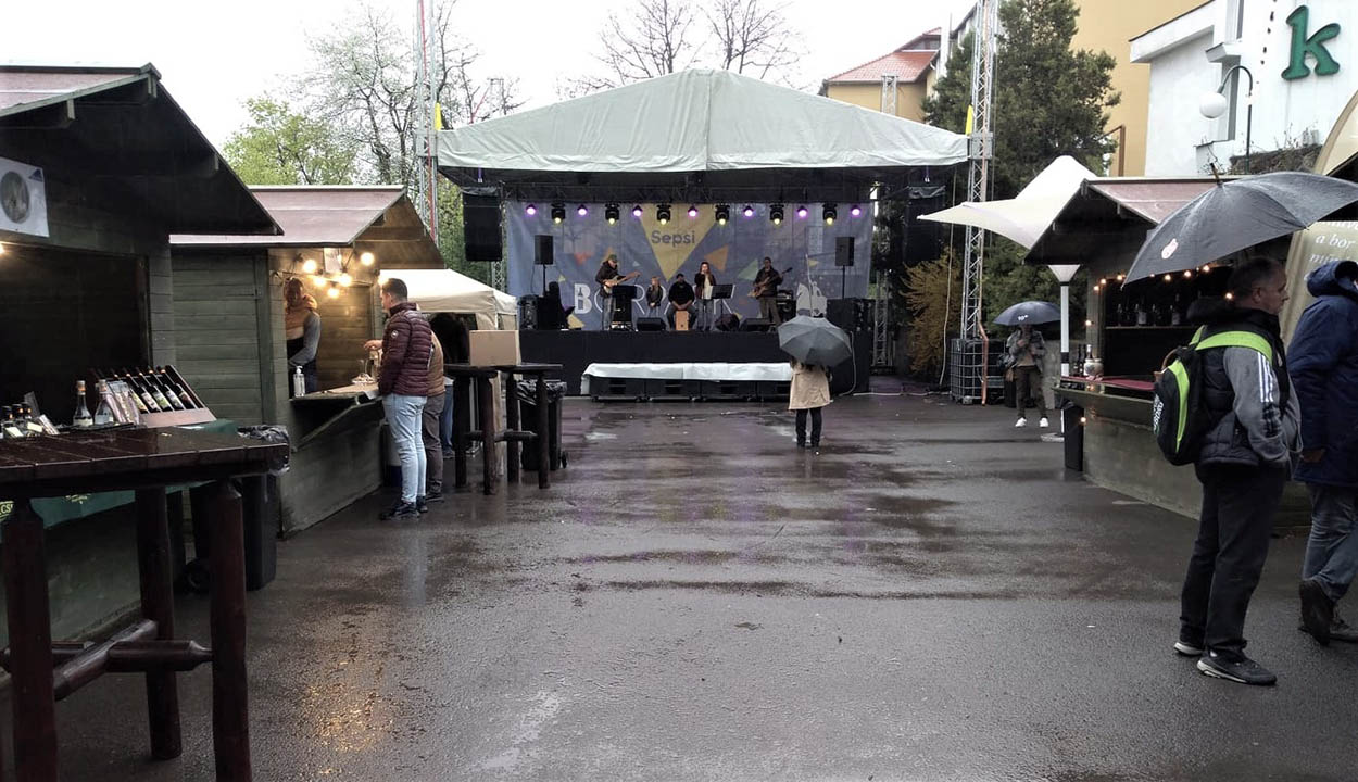 Megnyílt a Borpark
