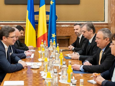Az ukrán külügyminisztert fogadta a Victoria-palotában Nicolae Ciucă