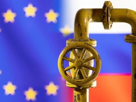 Brüsszel támogatást nyújt az orosz fosszilis tüzelőanyagoktól való függőség csökkentésére