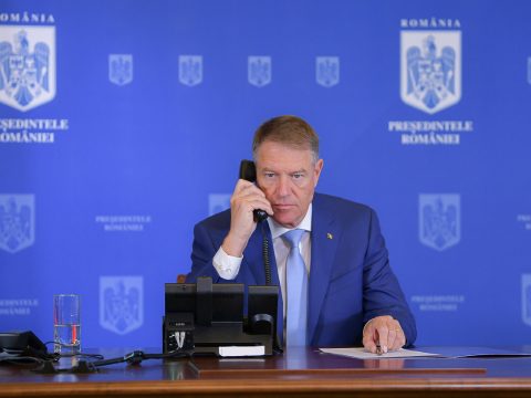 A romániai harccsoport gyorsított létrehozását szorgalmazta Klaus Iohannis