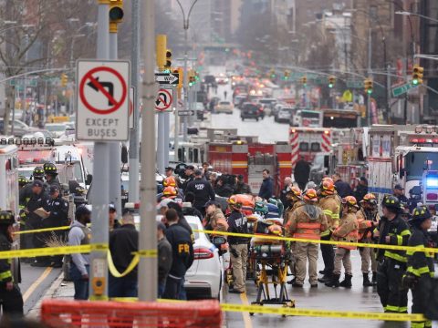 Legalább 13 embert meglőttek egy New York-i metróállomáson