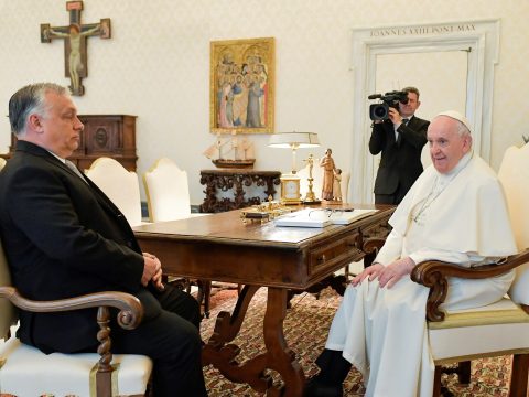 Orbán: arra kértem Ferenc pápát, hogy támogassa a béke érdekében tett erőfeszítéseinket