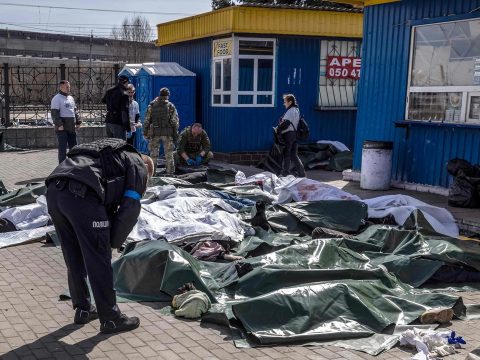 Rakéták csapódtak be egy kelet-ukrajnai vasútállomásnál, legalább harmincan meghaltak