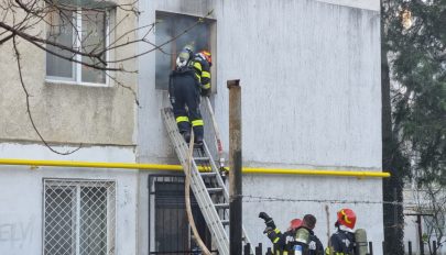 Robbanás történt egy konstancai tömbházban, két személy súlyosan megsérült