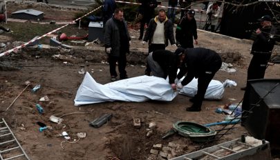 Újabb tömegsírt találtak egy Kijev megyei faluban
