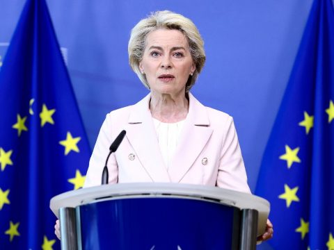 Von der Leyen: a lehető leggyorsabban csökkenteni kell az orosz energiától való függőséget