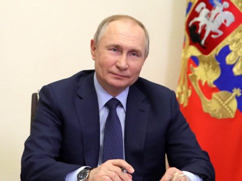 Putyin: orosz bankokban nyitott rubelszámláról kell fizetni a gázért