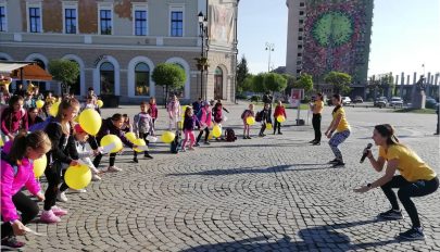 Lábbusz: egy éve gyalogolnak az iskolába