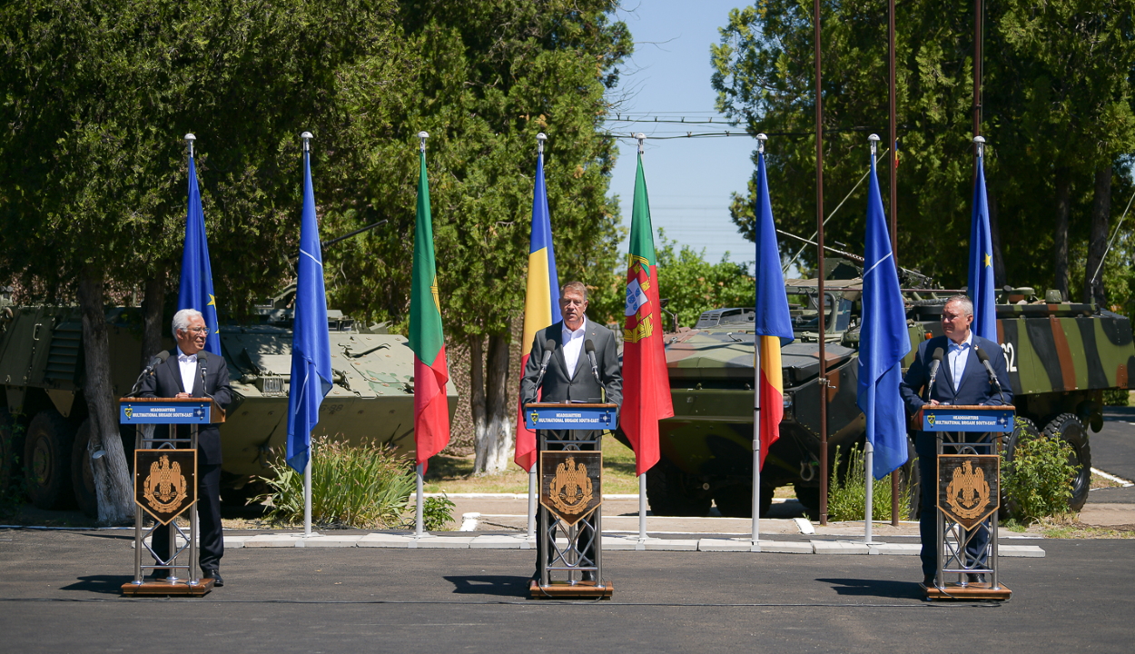 Iohannis: tovább kell erősíteni a NATO védelmét a Fekete-tenger térségében