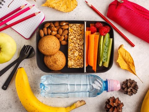 Az Egészséges étel az iskolákban program országos bevezetését javasolja a tanügyminiszter