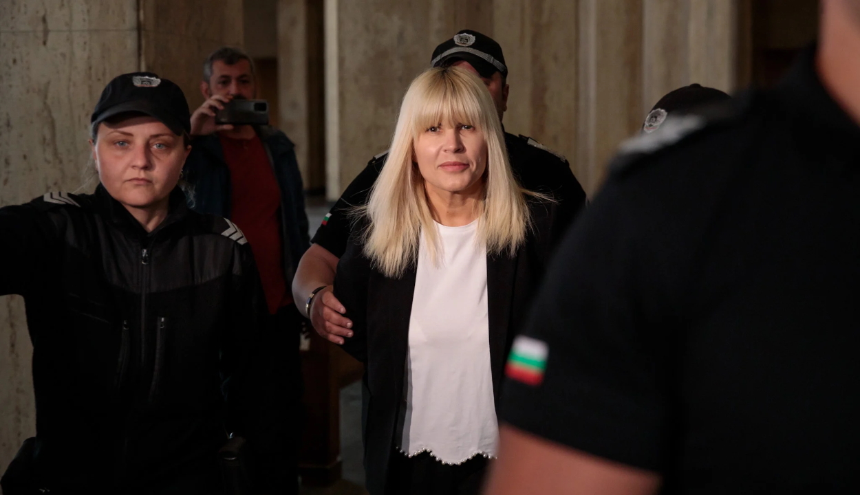 Az EJEB elutasítja az Elena Udrea elleni európai elfogatóparancs felfüggesztését