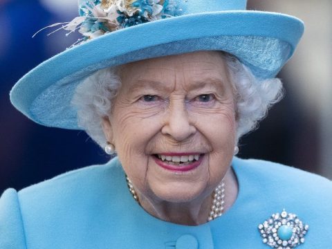 Már csak XIV. Lajost kell megelőznie II. Erzsébet királynőnek, hogy uralkodási világrekordot döntsön