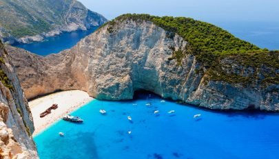 Körülbelül 1,4 millió romániai turistát várnak idén Görögországba