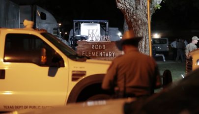 Legalább 18 diák és egy tanár meghalt egy iskolai lövöldözés során Texasban