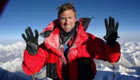 Történelmet írt a brit hegymászó, tizenhatodszor is megmászta a Mount Everestet