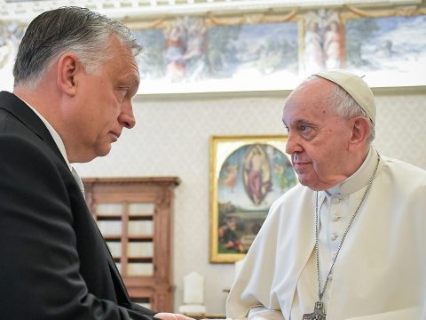 Ferenc pápa: Orbán azt mondta, hogy az oroszok terve szerint május 9-én vége lesz a háborúnak