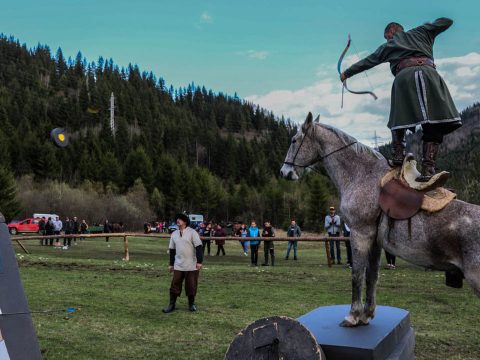 Két év után ismét a vágtán