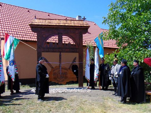 Kökösi „igazodási pont”