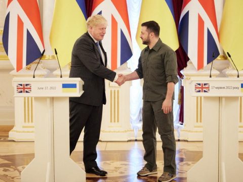 Ismét Kijevbe látogatott a brit miniszterelnök