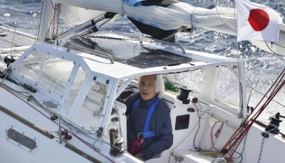 Átvitorlázta a Csendes-óceánt egy 83 éves japán férfi