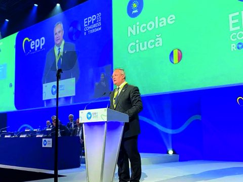 EPP-kongresszus: Ciucă szerint tovább nem halogatható Románia felvétele a schengeni övezetbe
