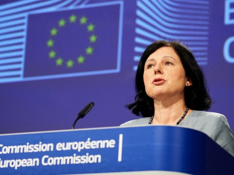 Romániában tesz látogatást Věra Jourová, az Európai Bizottság alelnöke