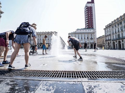 Akár a jövő hét közepéig elhúzódhat a hőhullám Európában