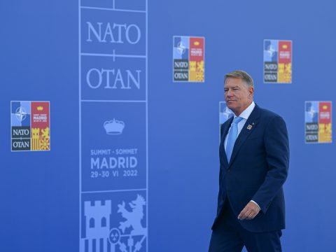 Klaus Iohannis és további hét államfő közös nyilatkozatban áll ki Ukrajna területi integritása mellett