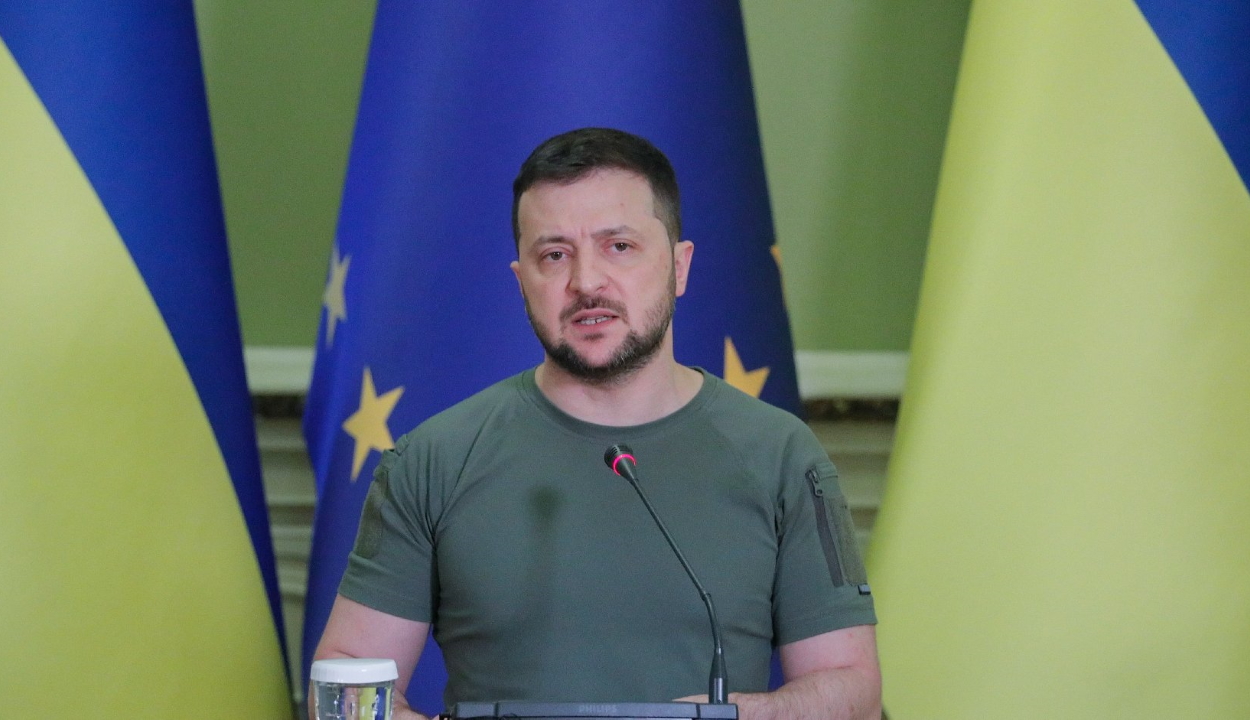 Zelenszkij menesztette az ukrán főügyészt és a biztonsági szolgálat vezetőjét