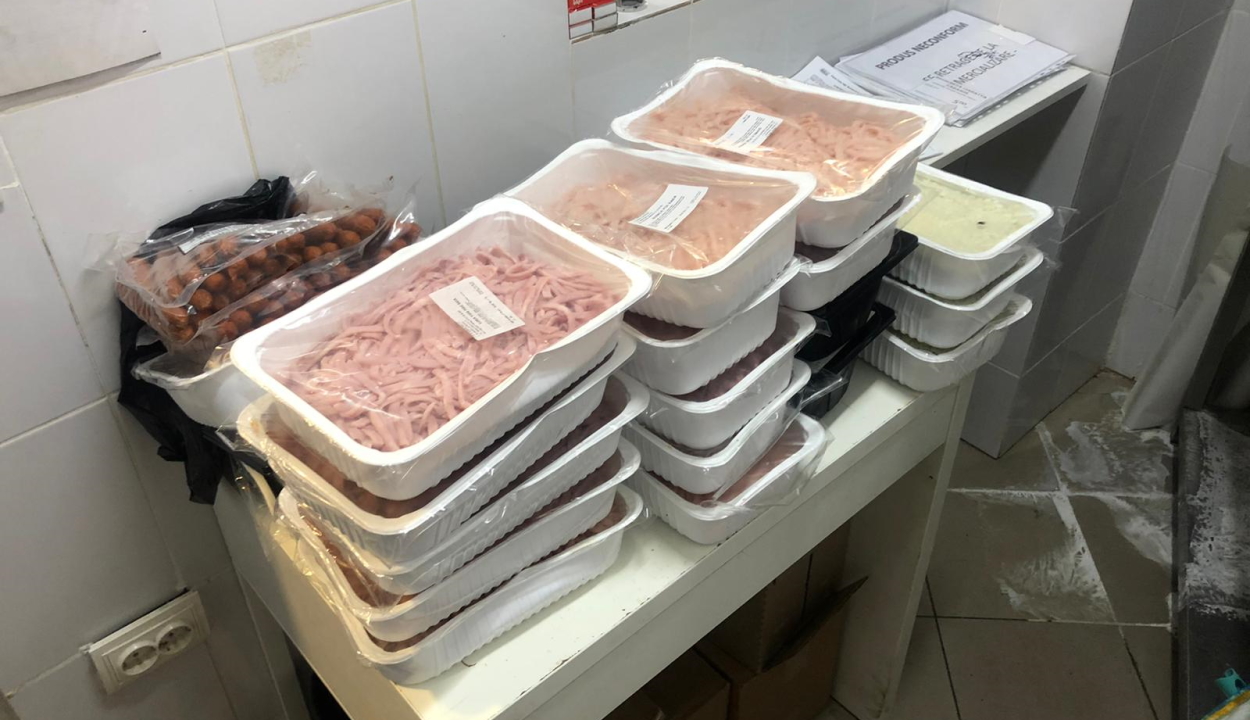 2,1 tonna élelmiszer megsemmisítését rendelték el az élelmiszerbiztonsági felügyelők idén nyáron