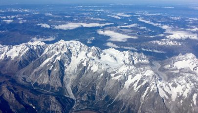 Sportcipőben és rövidnadrágban akarta megmászni a Mont Blanc-ot öt román turista