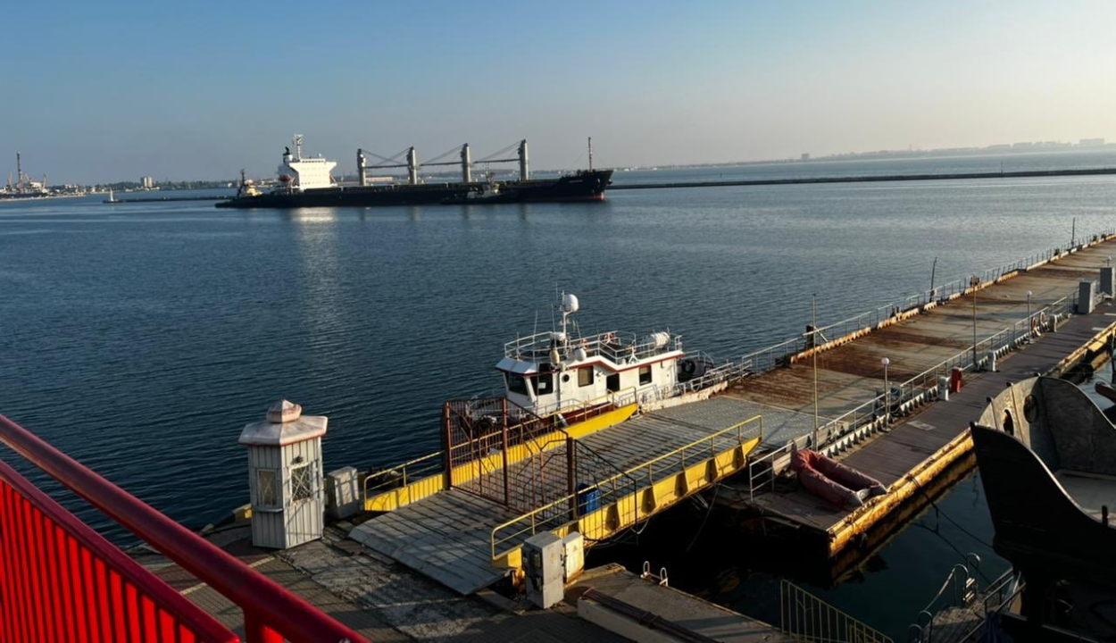 Újabb három gabonaszállító hajó indult el ukrán kikötőkből