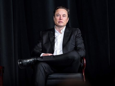 Már nem Elon Musk a világ leggazdagabb embere