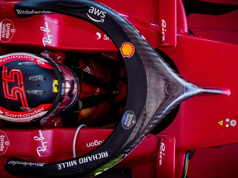 Román szoftvercég lett a Ferrari Forma-1-es csapatának sponzora