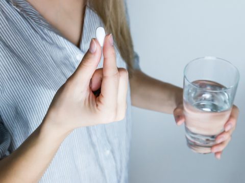 Franciaországban minden nő számára ingyenessé teszik az esemény utáni tablettát