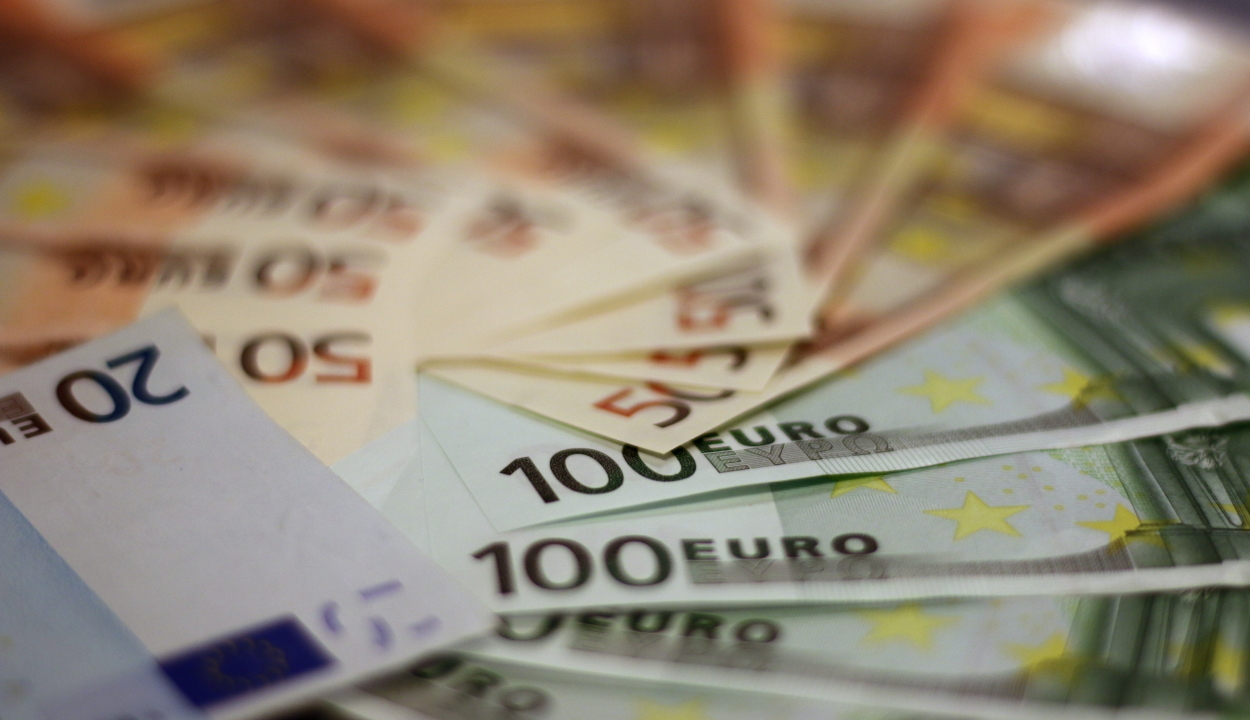Az EU a minimáljövedelem-rendszerek tagállami frissítésére szólított fel