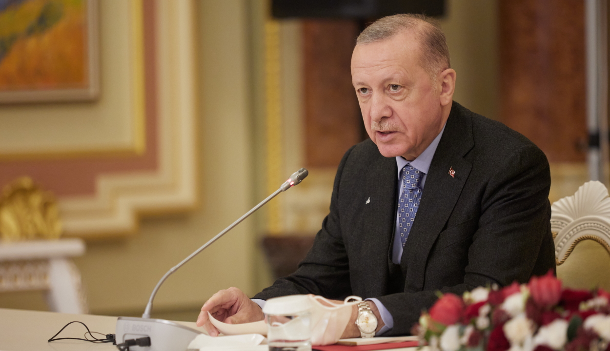 Erdogan: az oroszok által elfoglalt területeknek vissza kell kerülniük Ukrajnához