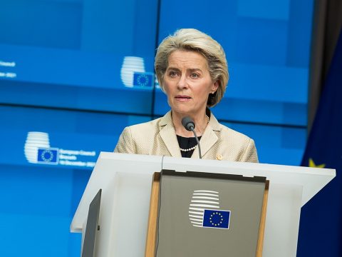 Von der Leyen: megfontolandó a gáz uniós árplafonjának bevezetése