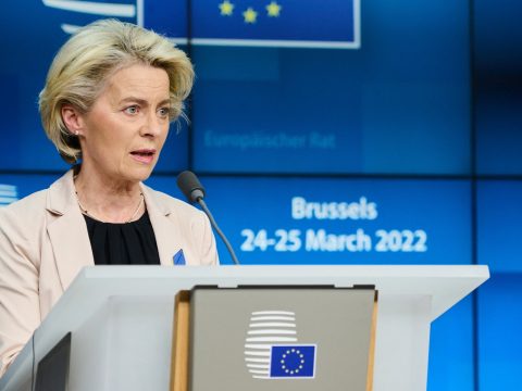 Von der Leyen: az EU korlátozni szeretné a csővezetékeken Európába szállított orosz gáz árát